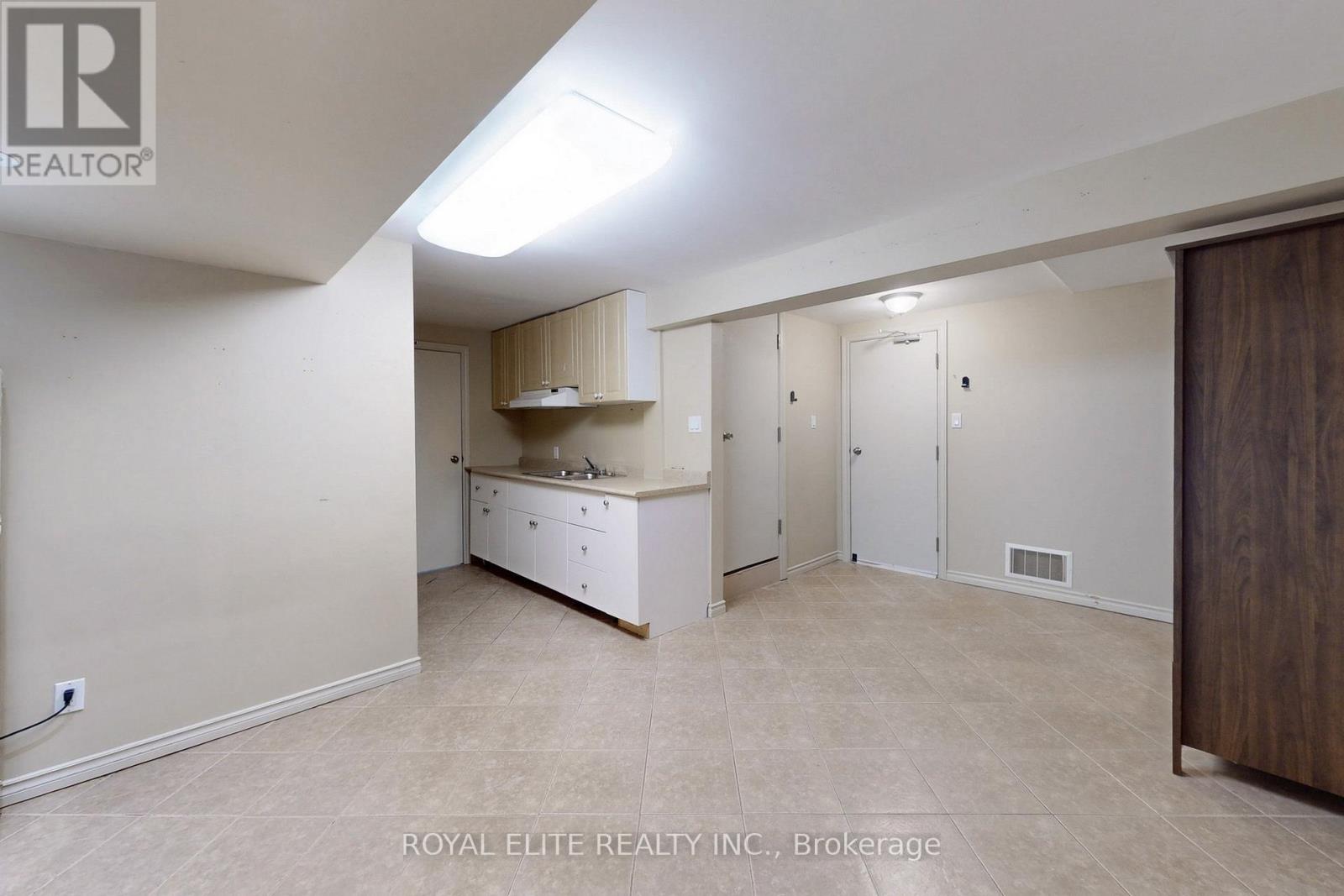 88 Millersgrove Drive, Toronto, Ontario  M2R 3R9 - Photo 41 - C12477264