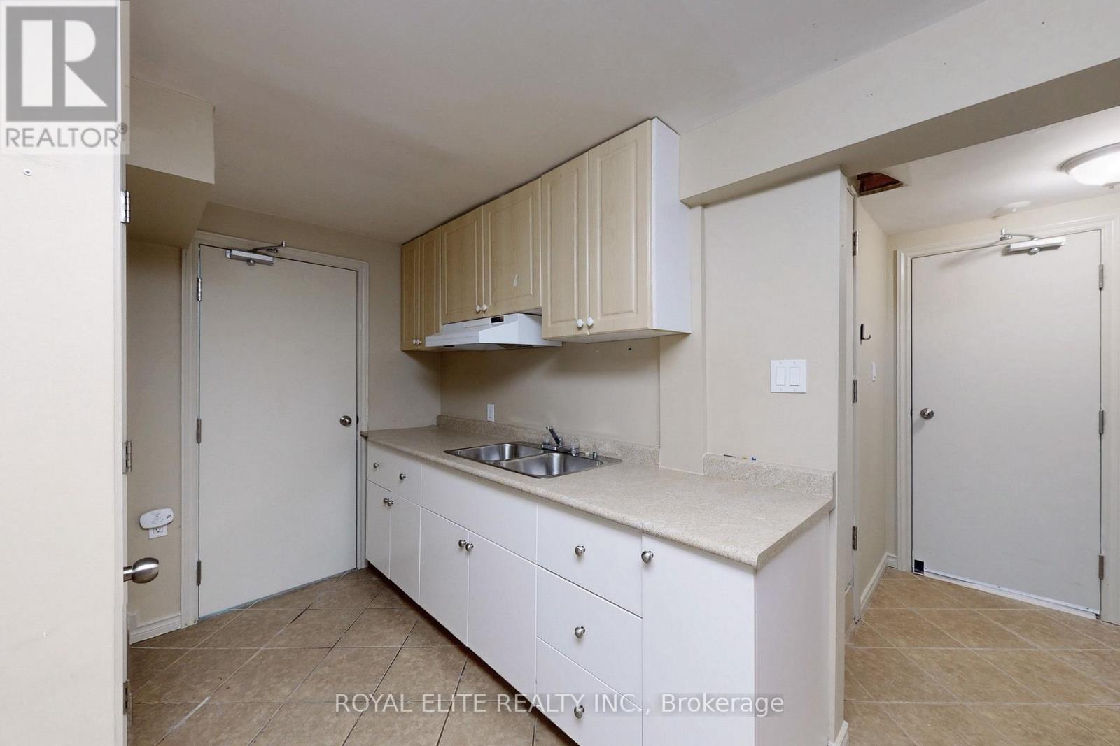 88 Millersgrove Drive, Toronto, Ontario  M2R 3R9 - Photo 42 - C12477264