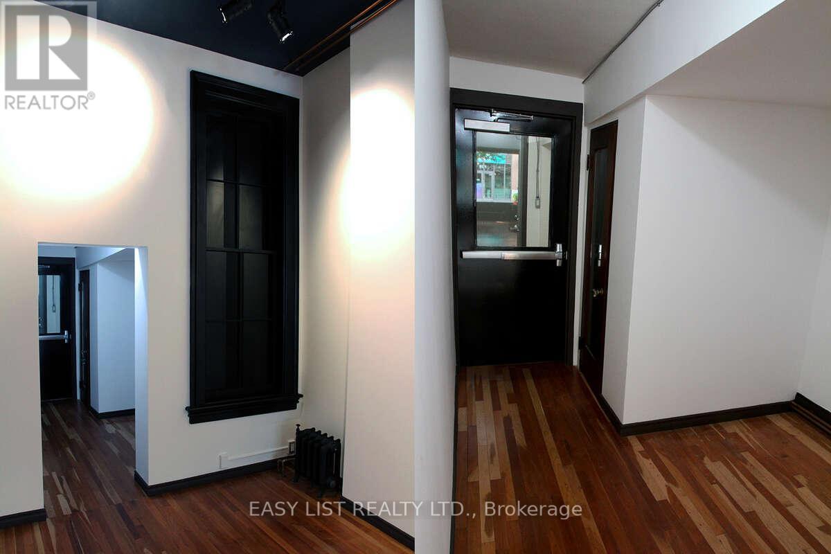 1174 Queen Street W, Toronto, Ontario  M6J 1J5 - Photo 4 - C12477276