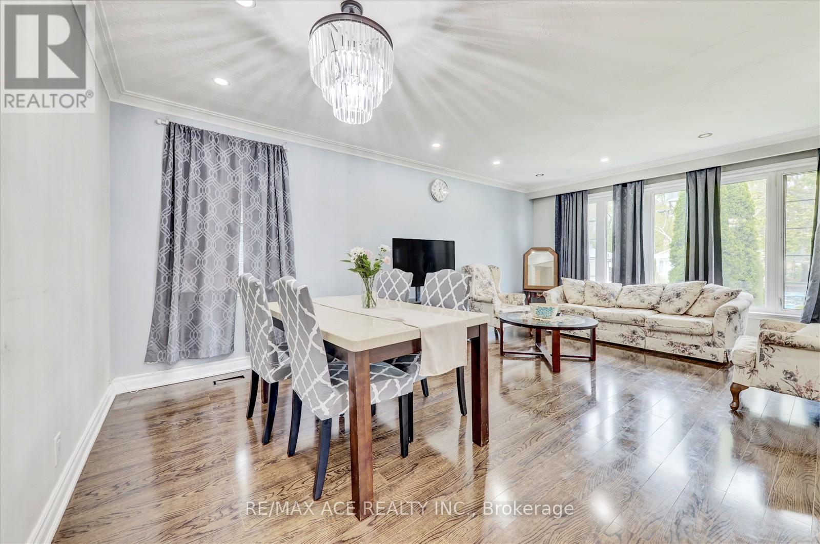 10 Blakemanor Boulevard, Toronto, Ontario  M1J 2W4 - Photo 12 - E12477252
