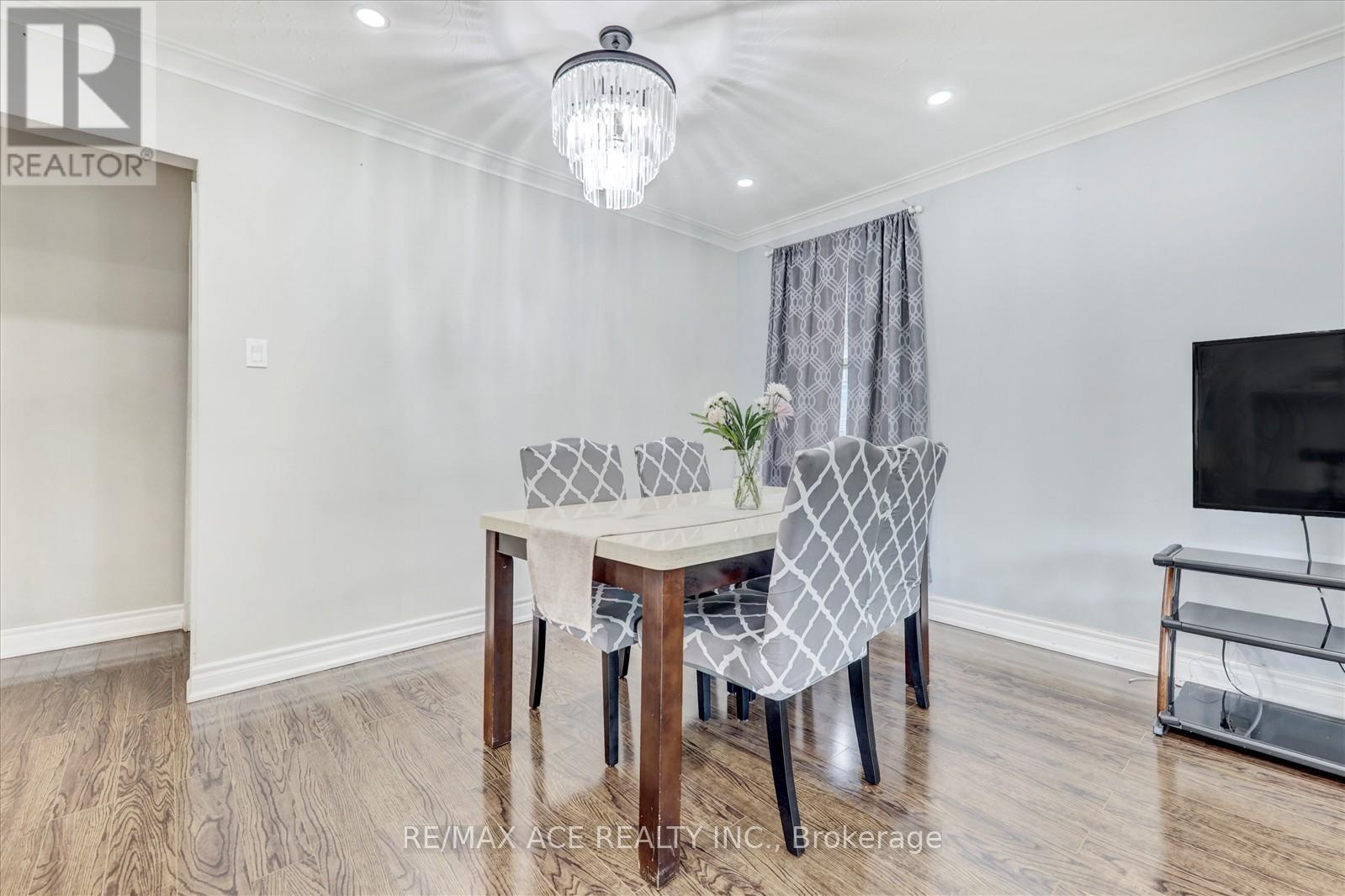 10 Blakemanor Boulevard, Toronto, Ontario  M1J 2W4 - Photo 13 - E12477252