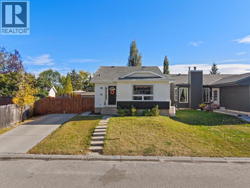 11 Deerfield Circle Se, Calgary, Alberta  T2J 6L7 - Photo 3 - A2261610