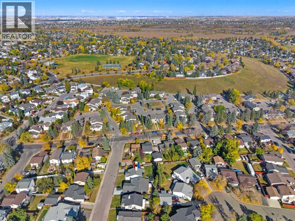 11 Deerfield Circle Se, Calgary, Alberta  T2J 6L7 - Photo 40 - A2261610