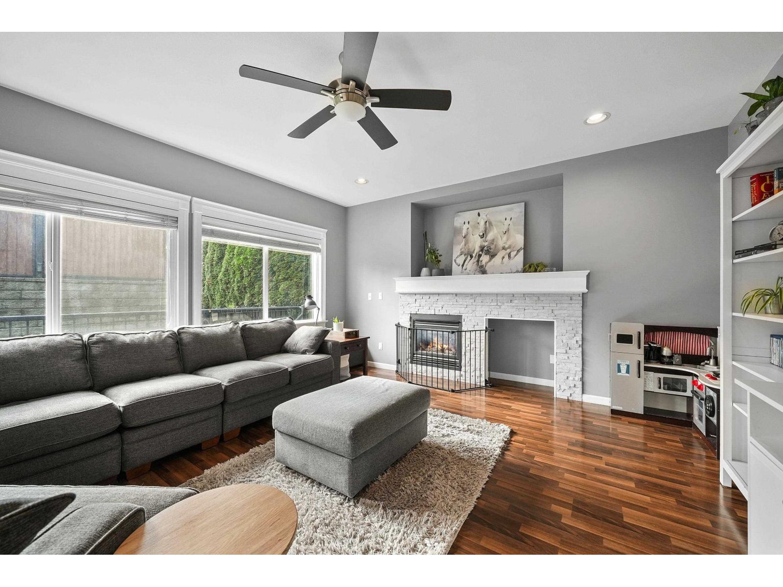 16622 59a Avenue, Surrey, British Columbia  V3S 4N9 - Photo 11 - R3061192