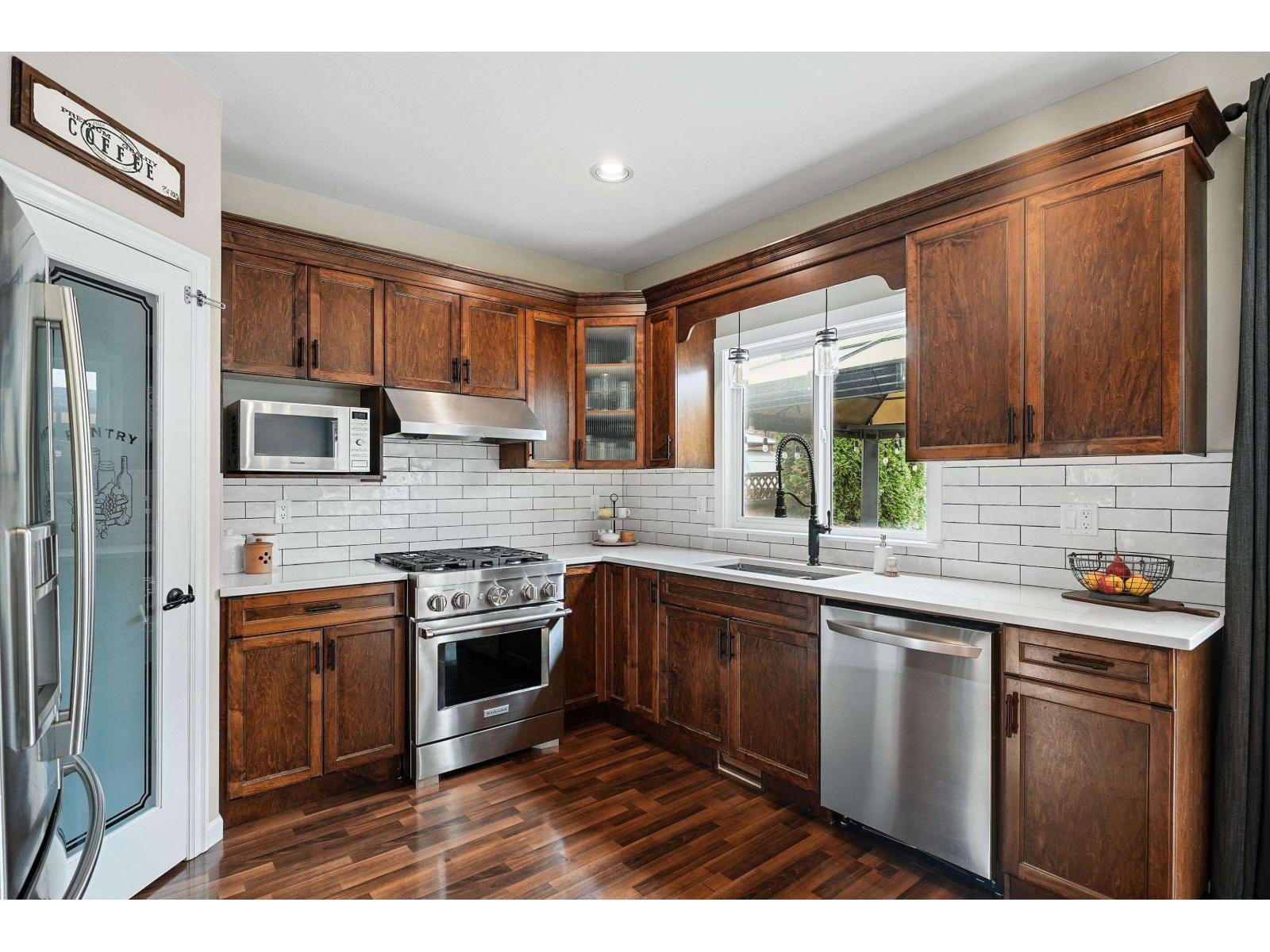 16622 59a Avenue, Surrey, British Columbia  V3S 4N9 - Photo 8 - R3061192