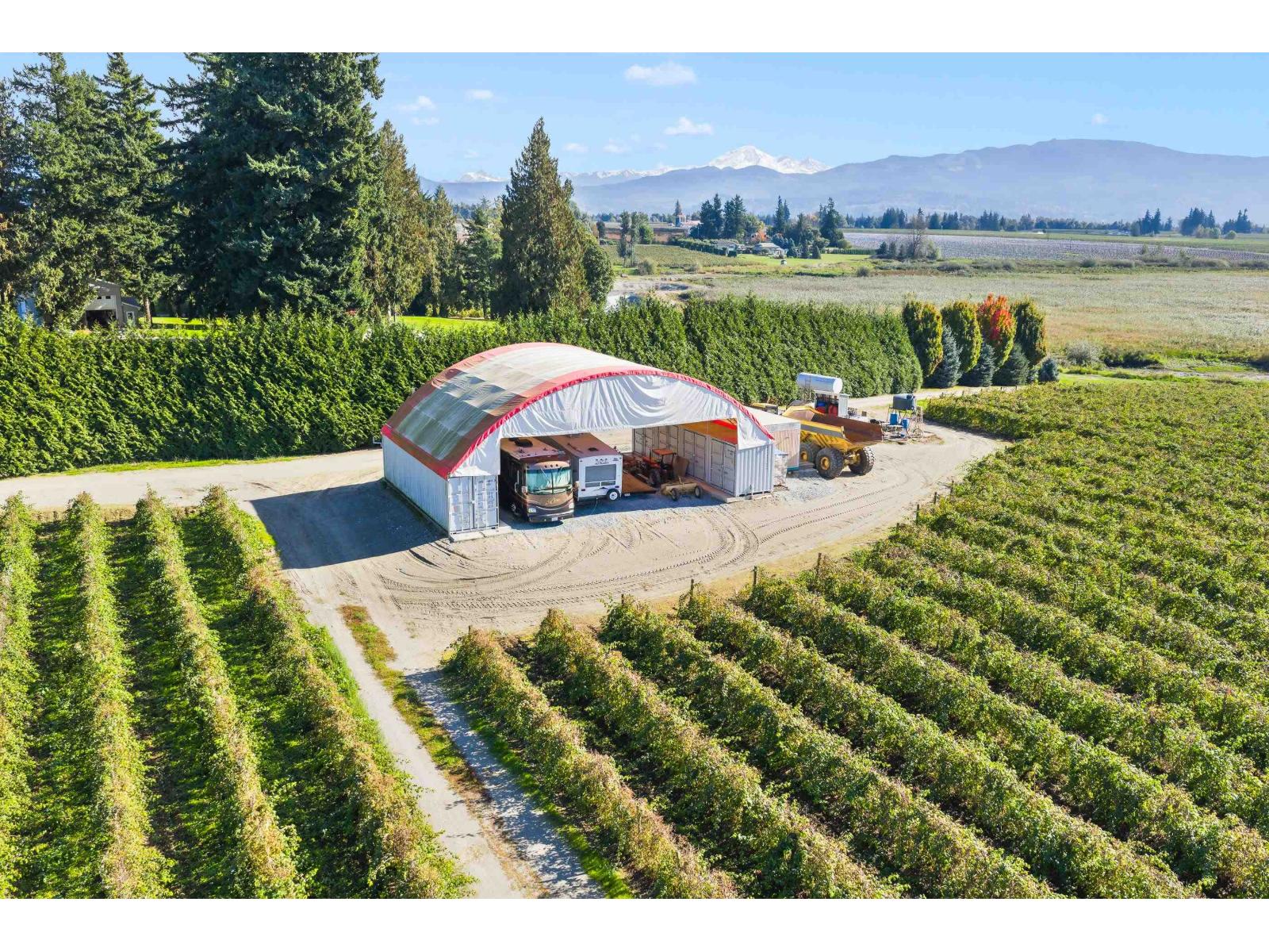 197 Clearbrook Road, Abbotsford, British Columbia  V2T 5X1 - Photo 7 - R3061075