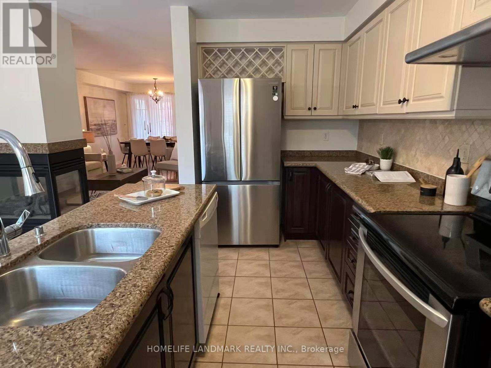 55 Quetico Drive, Richmond Hill, Ontario  L4B 4J2 - Photo 13 - N12477066