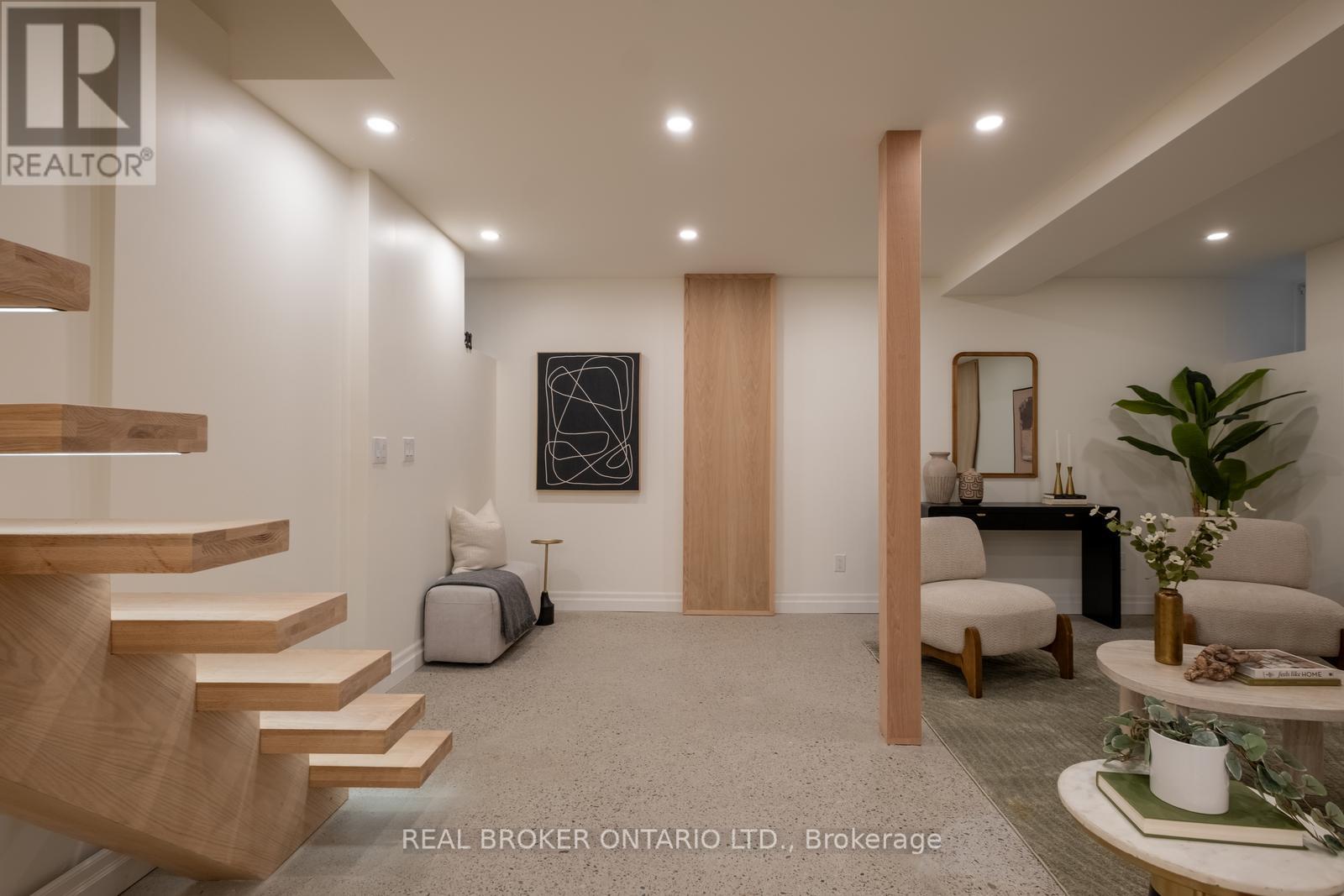 156 Galley Avenue, Toronto, Ontario  M6R 1H1 - Photo 21 - W12477131