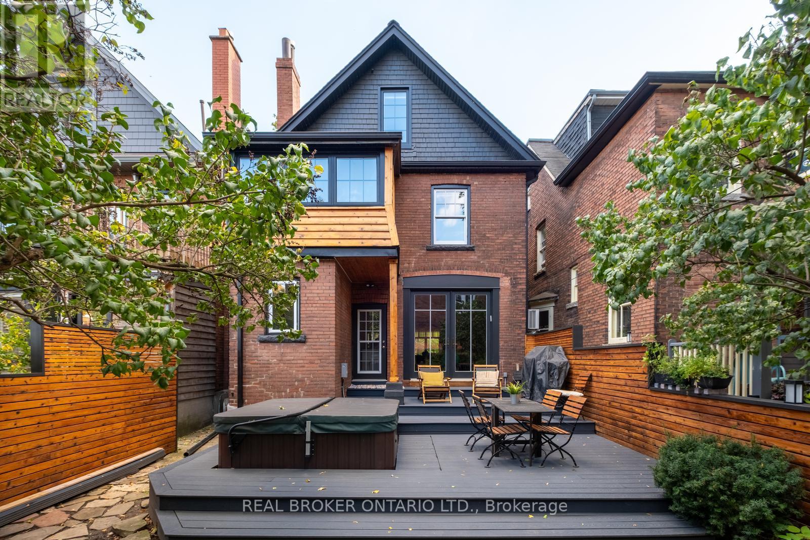 156 Galley Avenue, Toronto, Ontario  M6R 1H1 - Photo 26 - W12477131