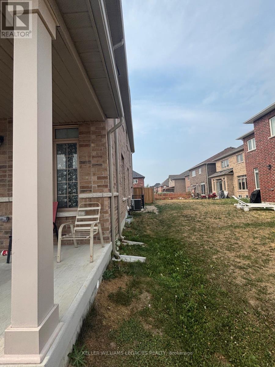 2300 Grainger Loop, Innisfil, Ontario  L9S 0M9 - Photo 16 - N12477245