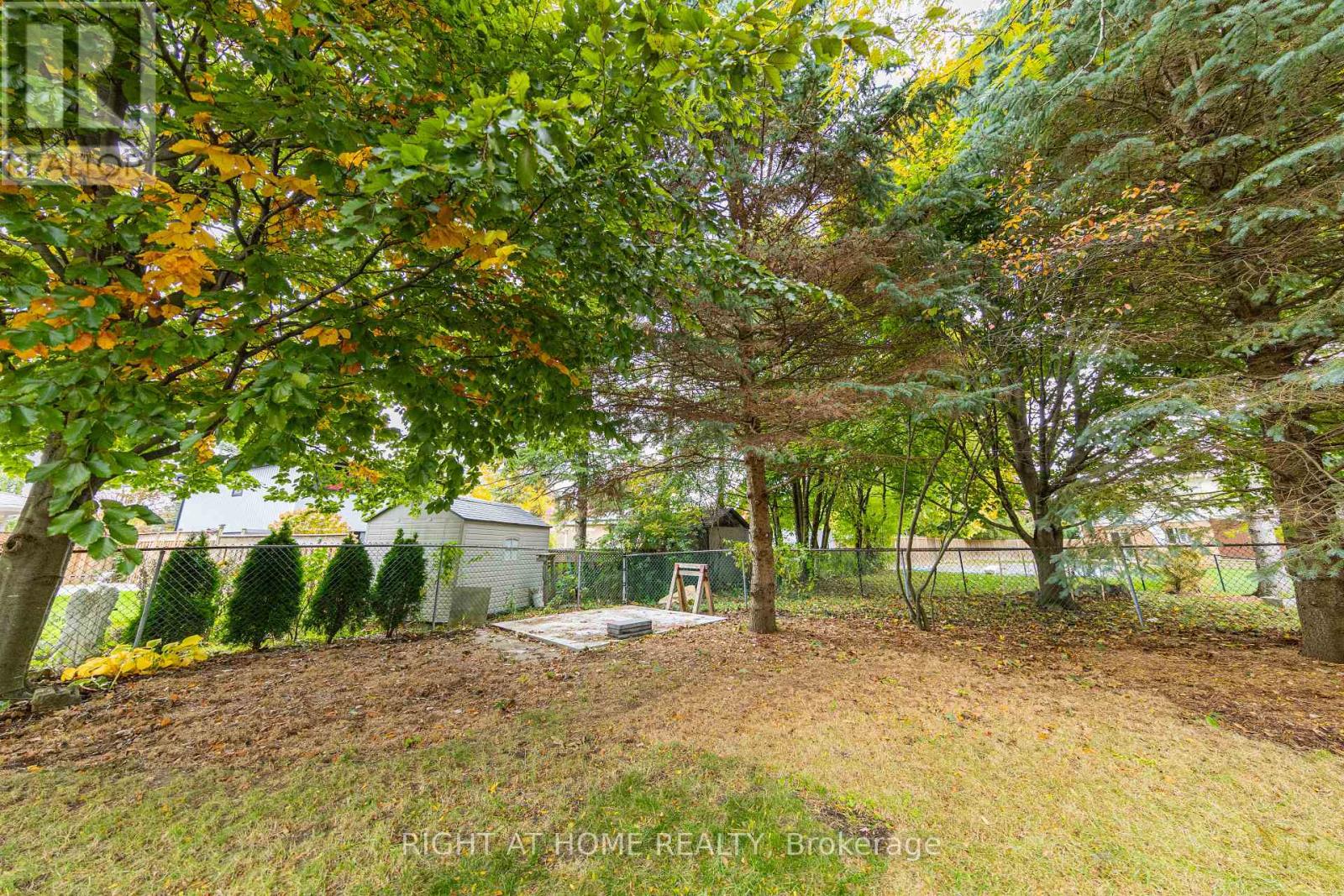 27 Bigwin Drive, Aurora, Ontario  L4G 3C4 - Photo 13 - N12477297