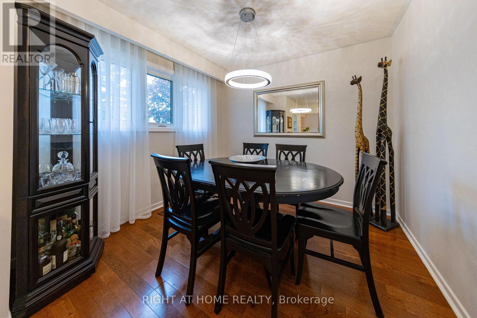 27 Bigwin Drive, Aurora, Ontario  L4G 3C4 - Photo 21 - N12477297