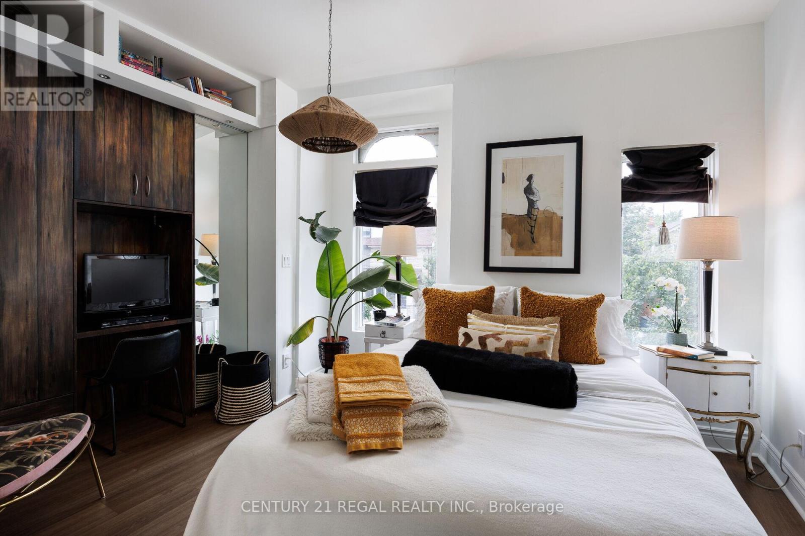 723 Durie Street, Toronto, Ontario  M6S 3H4 - Photo 20 - W12477261