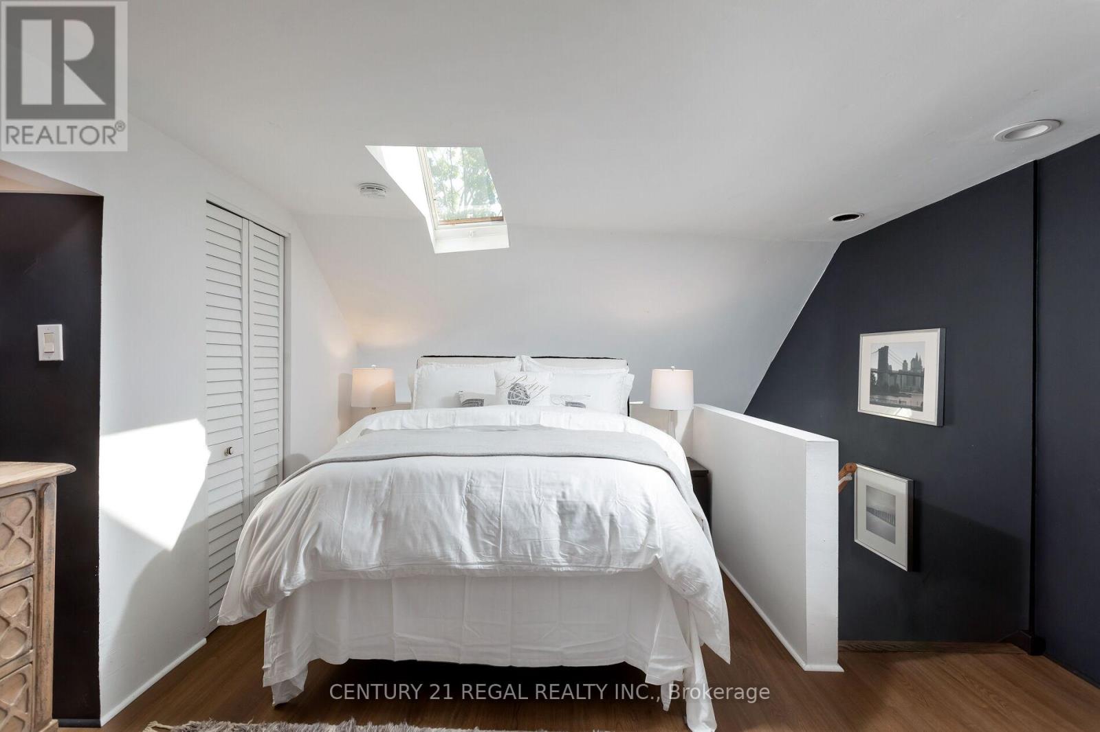 723 Durie Street, Toronto, Ontario  M6S 3H4 - Photo 26 - W12477261
