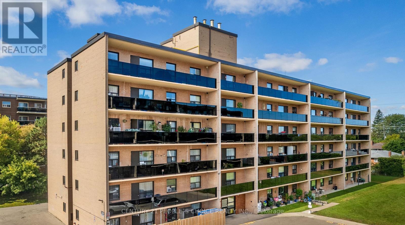 401 - 573 North Service Road, Mississauga, Ontario  L5A 1B5 - Photo 1 - W12477265