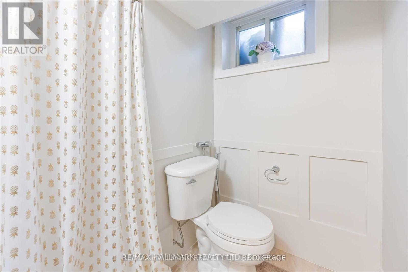 687 Artreva Crescent, Burlington, Ontario  L7L 2B8 - Photo 19 - W12477293