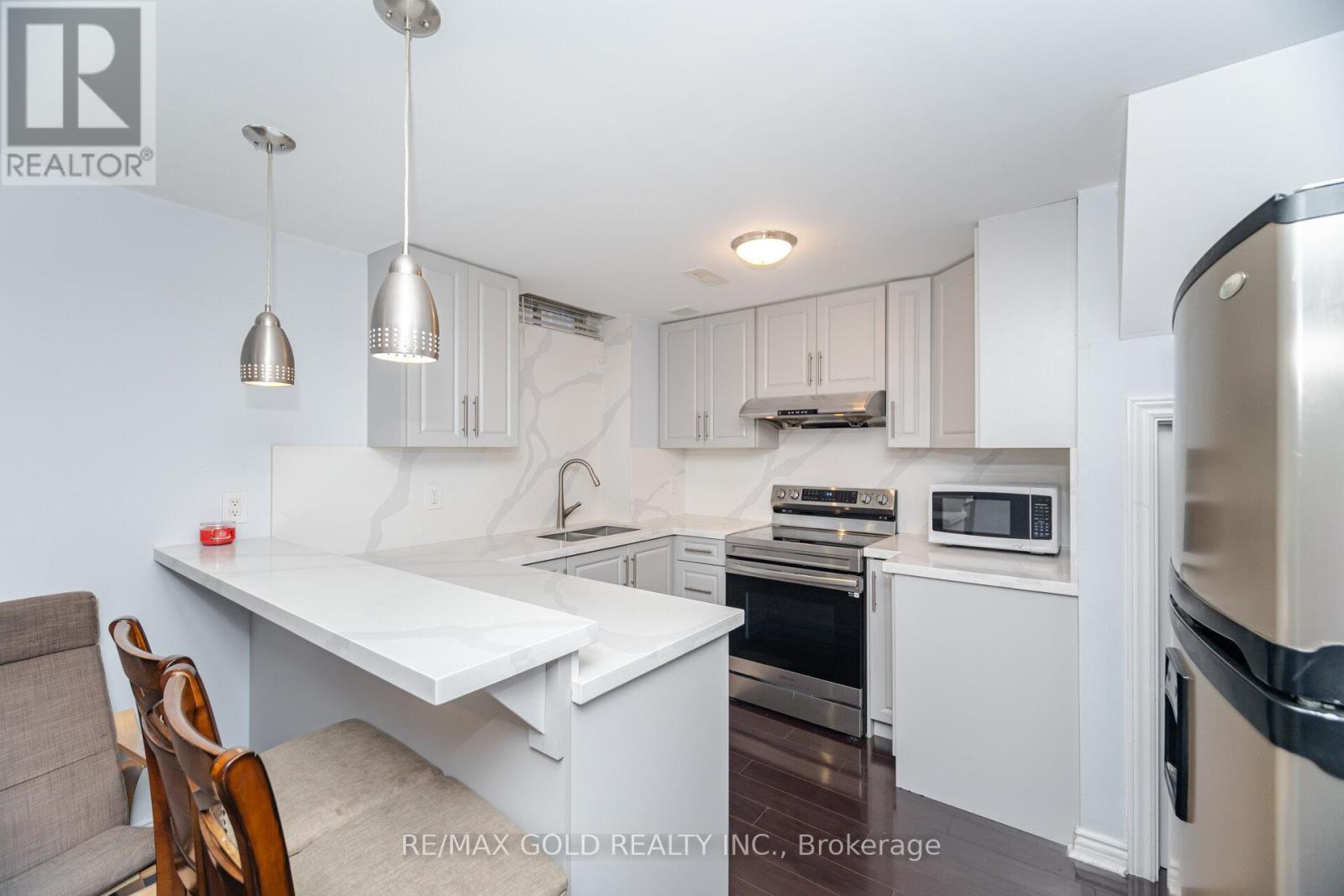 225 Father Tobin Road, Brampton, Ontario  L6R 0G3 - Photo 36 - W12477298
