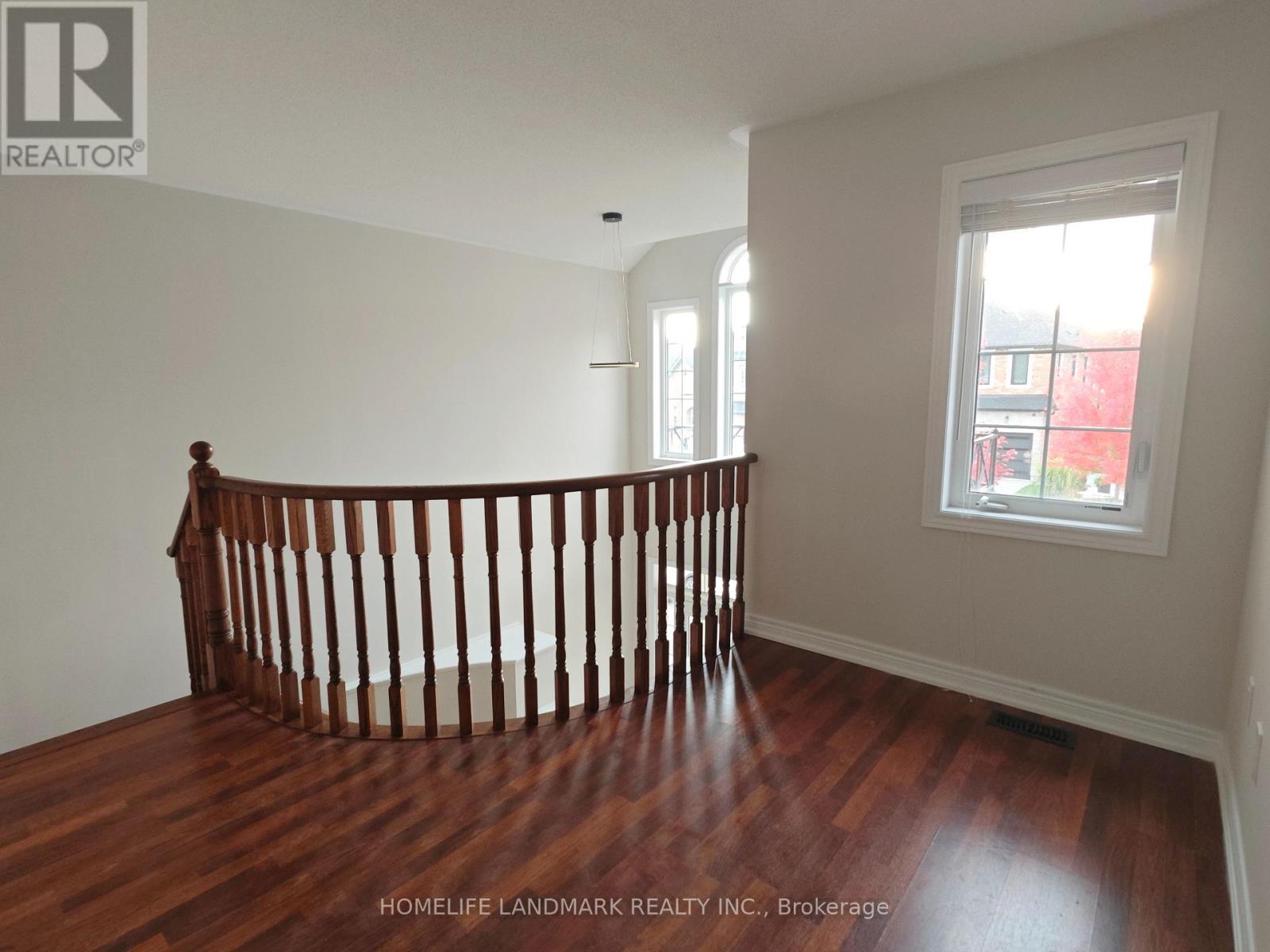 602 Clifford Perry Place, Newmarket, Ontario  L3X 0J2 - Photo 13 - N12459082