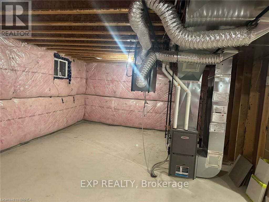 22 Brewis Street, Brant, Ontario N3L 0L2 - Photo 19 - X12470488