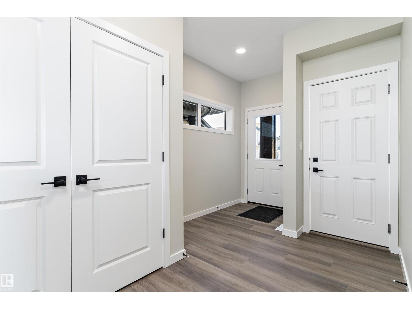 4777 Kinney Rd Sw, Edmonton, Alberta  T6W 5G4 - Photo 4 - E4463120