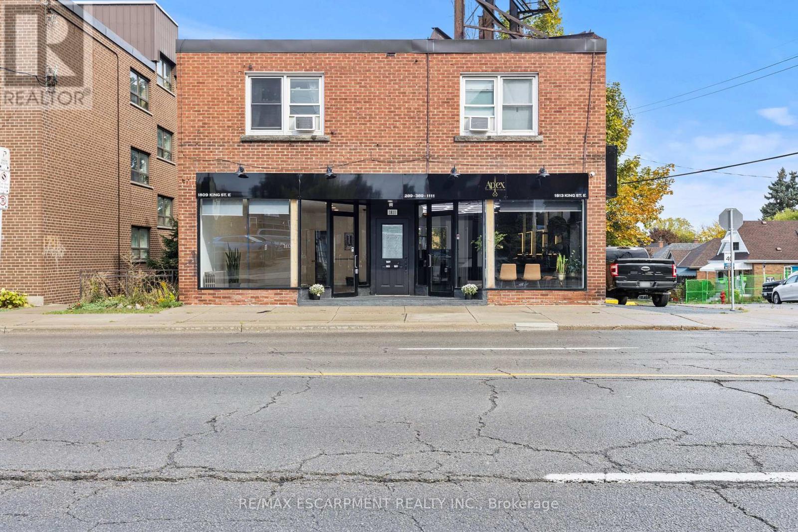 1809 KING STREET, Hamilton, Ontario