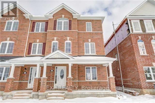 17 - 230 AVONSYDE BOULEVARD, Hamilton, Ontario