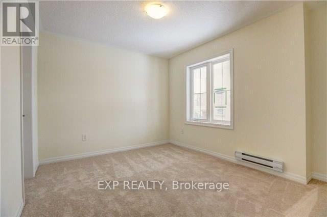 17 - 230 Avonsyde Boulevard, Hamilton, Ontario  L8B 1T9 - Photo 3 - X12477246