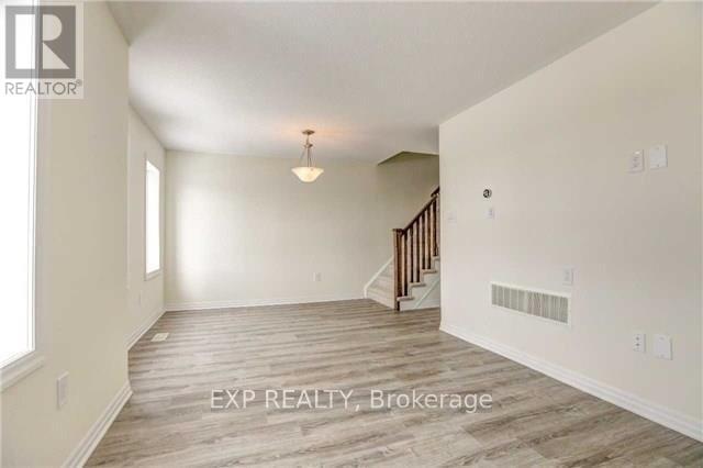 17 - 230 Avonsyde Boulevard, Hamilton, Ontario  L8B 1T9 - Photo 8 - X12477246