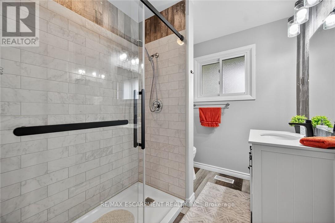 7082 Rainham Road, Haldimand, Ontario  N1A 2W8 - Photo 21 - X12477259