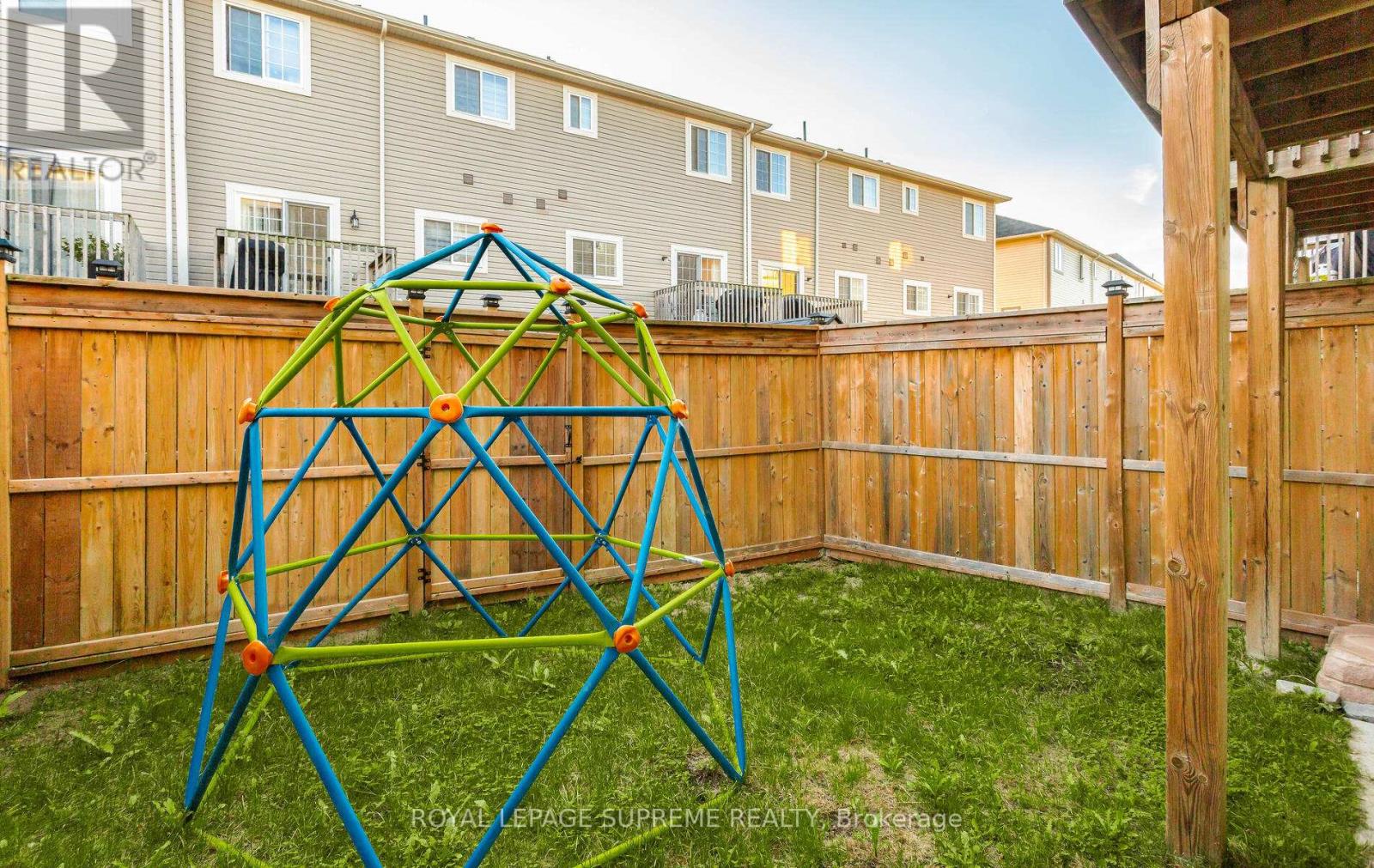 9 Savage Drive, Hamilton, Ontario  L8B 0A1 - Photo 49 - X12477267