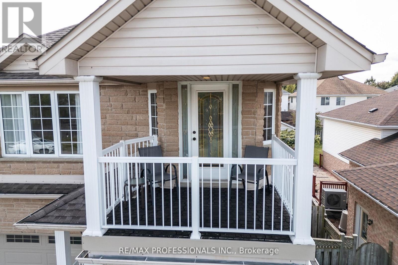47 Mcnichol Drive, Cambridge, Ontario  N1P 1C9 - Photo 3 - X12477281