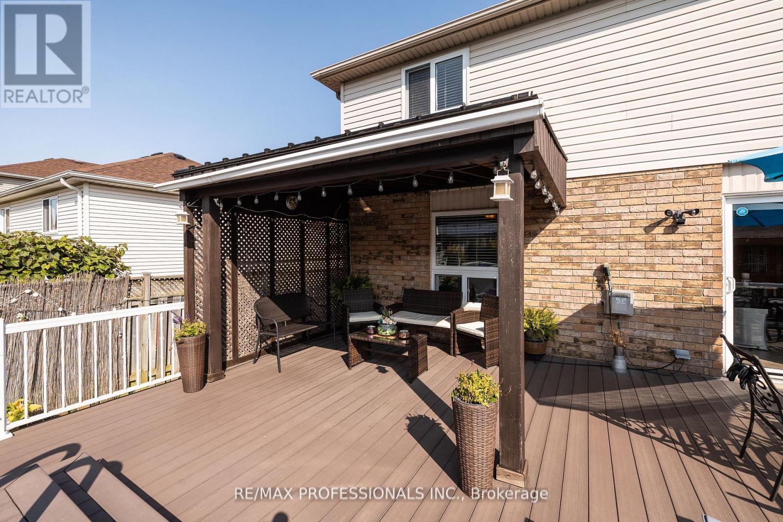 47 Mcnichol Drive, Cambridge, Ontario  N1P 1C9 - Photo 42 - X12477281