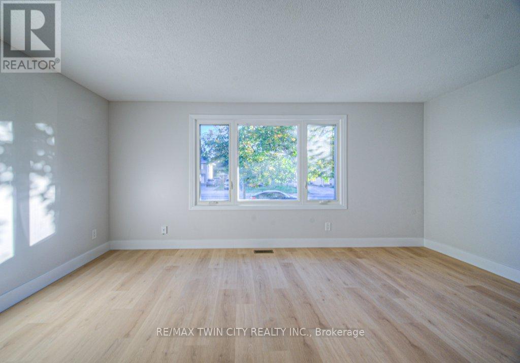 563 Elgin Street N, Cambridge, Ontario  N1R 6A2 - Photo 14 - X12477287