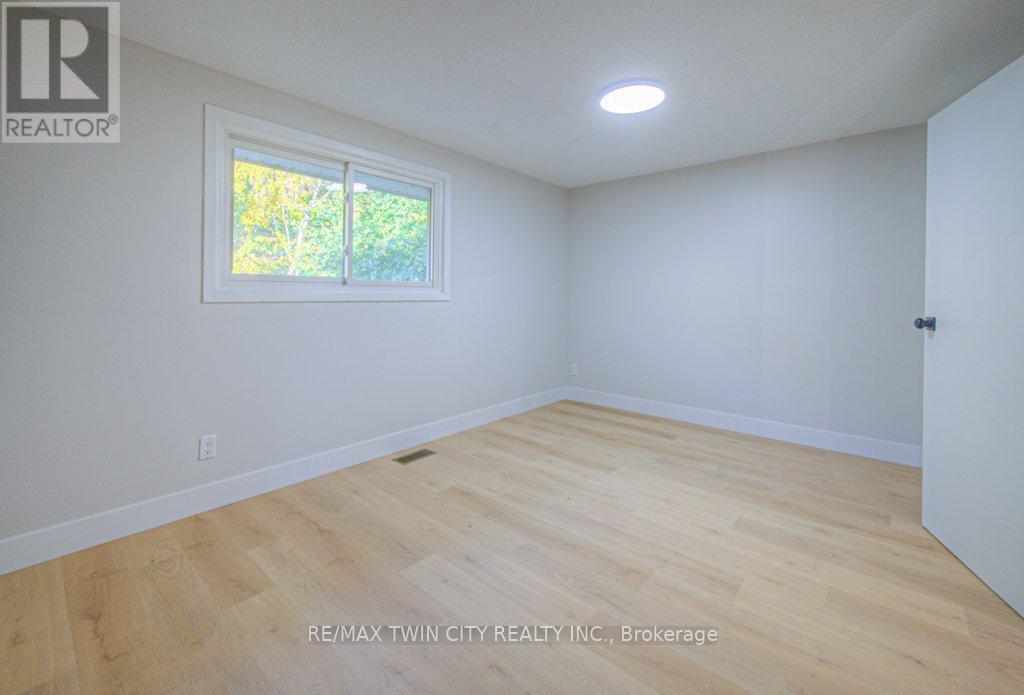 563 Elgin Street N, Cambridge, Ontario  N1R 6A2 - Photo 19 - X12477287