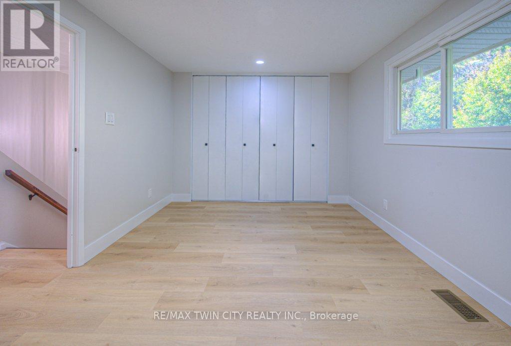 563 Elgin Street N, Cambridge, Ontario  N1R 6A2 - Photo 22 - X12477287