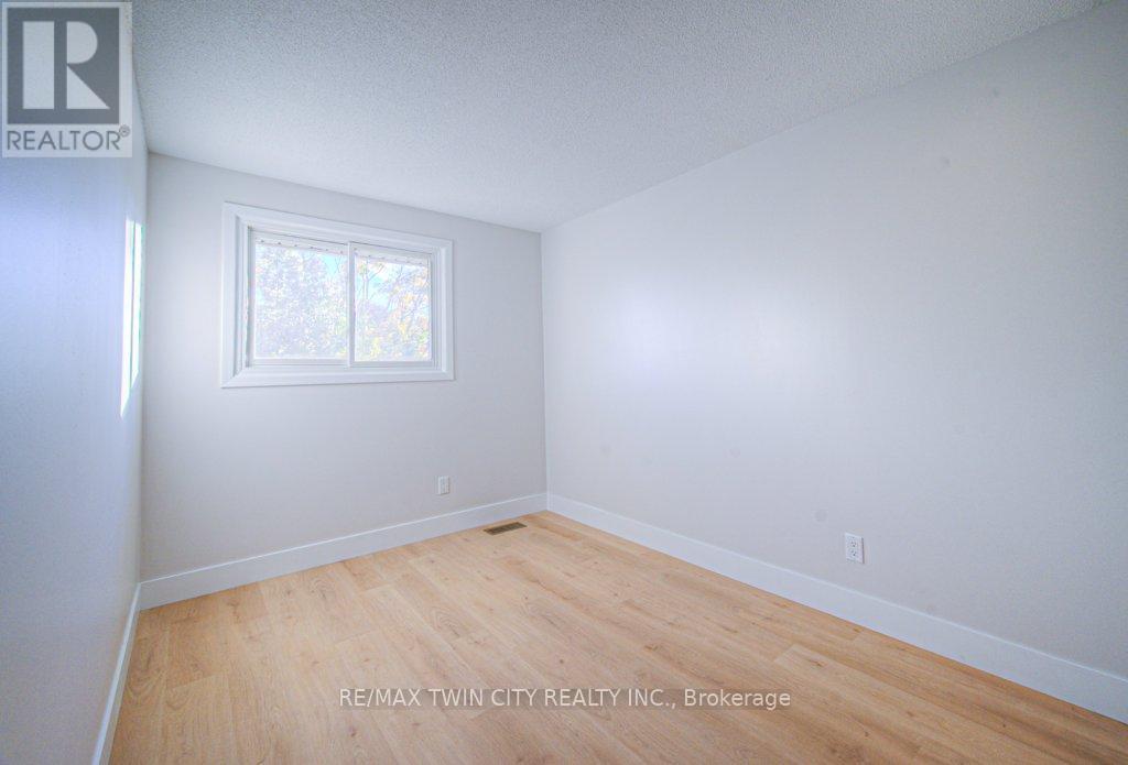 563 Elgin Street N, Cambridge, Ontario  N1R 6A2 - Photo 24 - X12477287
