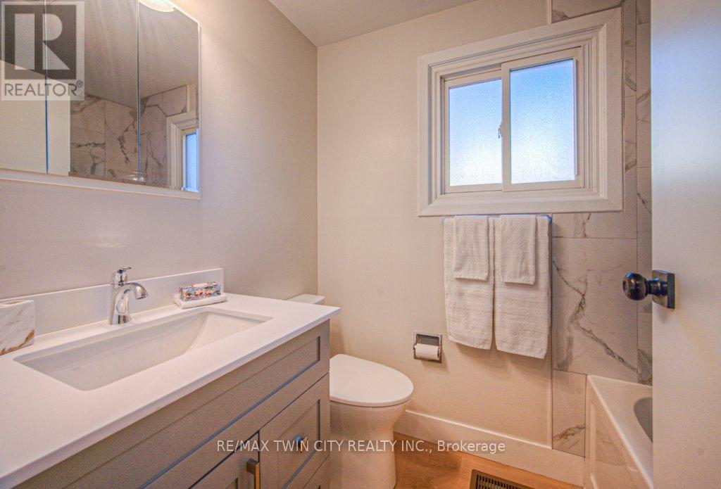 563 Elgin Street N, Cambridge, Ontario  N1R 6A2 - Photo 27 - X12477287