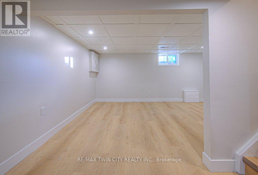 563 Elgin Street N, Cambridge, Ontario  N1R 6A2 - Photo 30 - X12477287