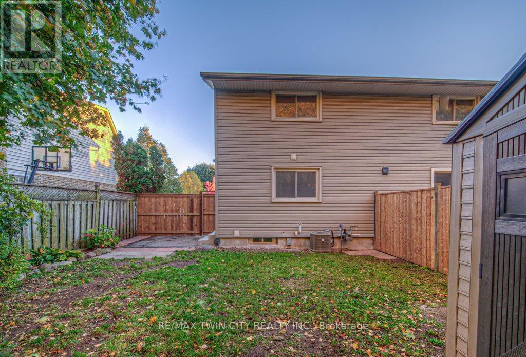 563 Elgin Street N, Cambridge, Ontario  N1R 6A2 - Photo 38 - X12477287