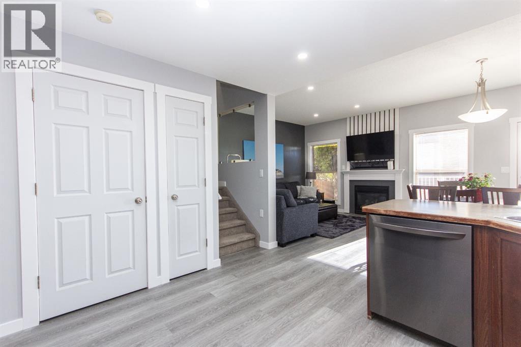 347 Addington Drive, Red Deer, Alberta  T4R 3H7 - Photo 7 - A2265967