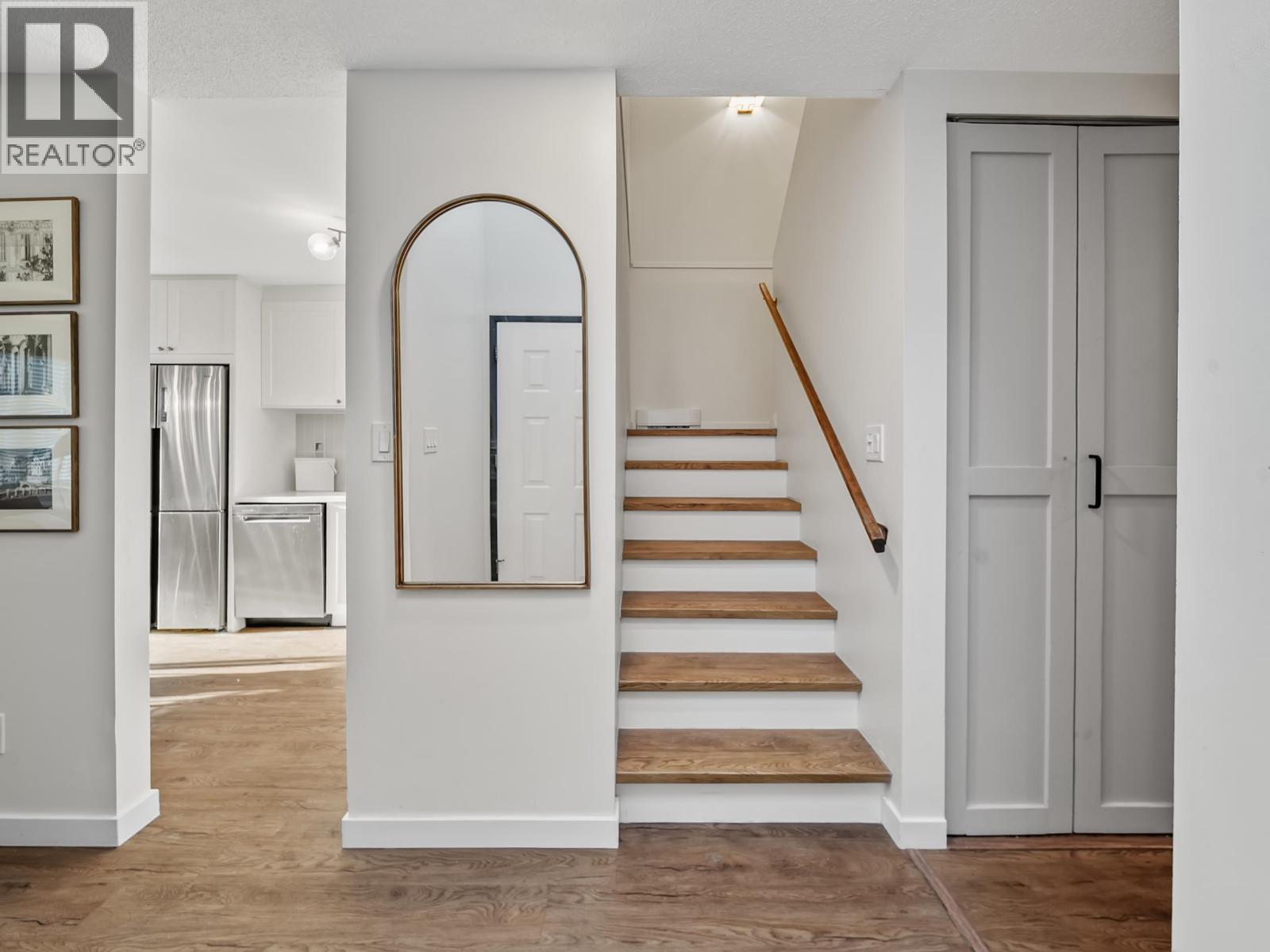 2509 Burian Drive, Coquitlam, British Columbia  V3K 5W8 - Photo 16 - R3061202