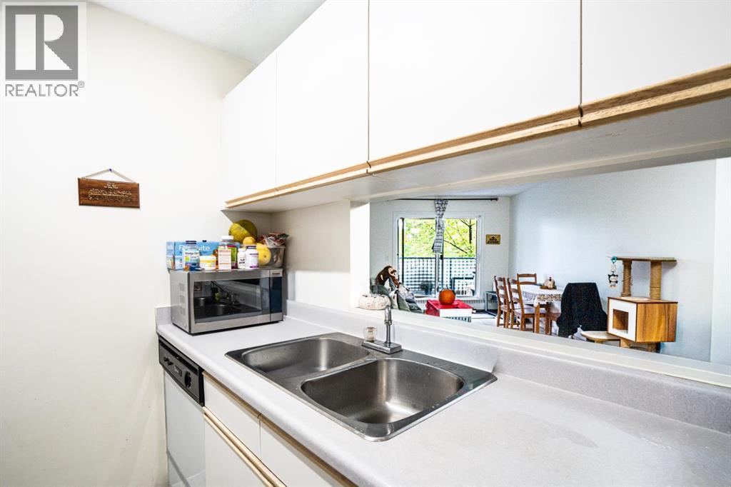 209, 11 Dover Point Se, Calgary, Alberta  T2B 3J8 - Photo 6 - A2263032