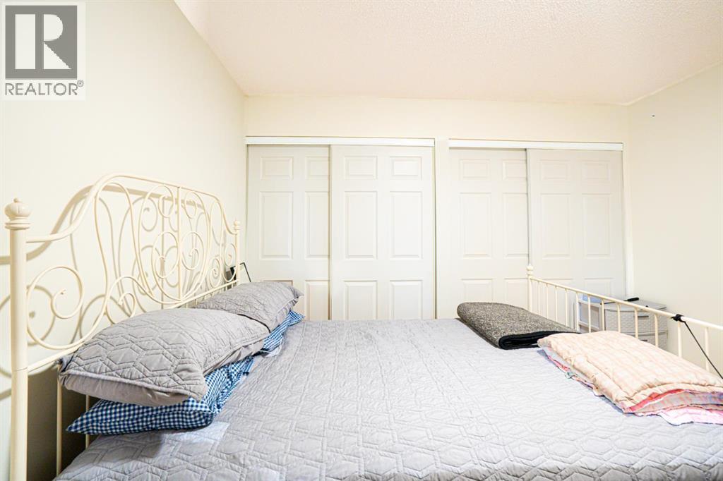 209, 11 Dover Point Se, Calgary, Alberta  T2B 3J8 - Photo 4 - A2263032