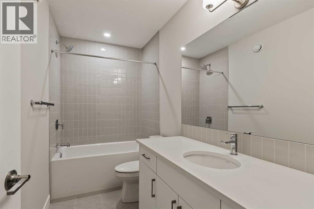 417 Sovereign Common Sw, Calgary, Alberta  T3C 3Y3 - Photo 26 - A2266257