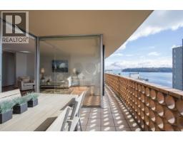 902 2135 ARGYLE AVENUE