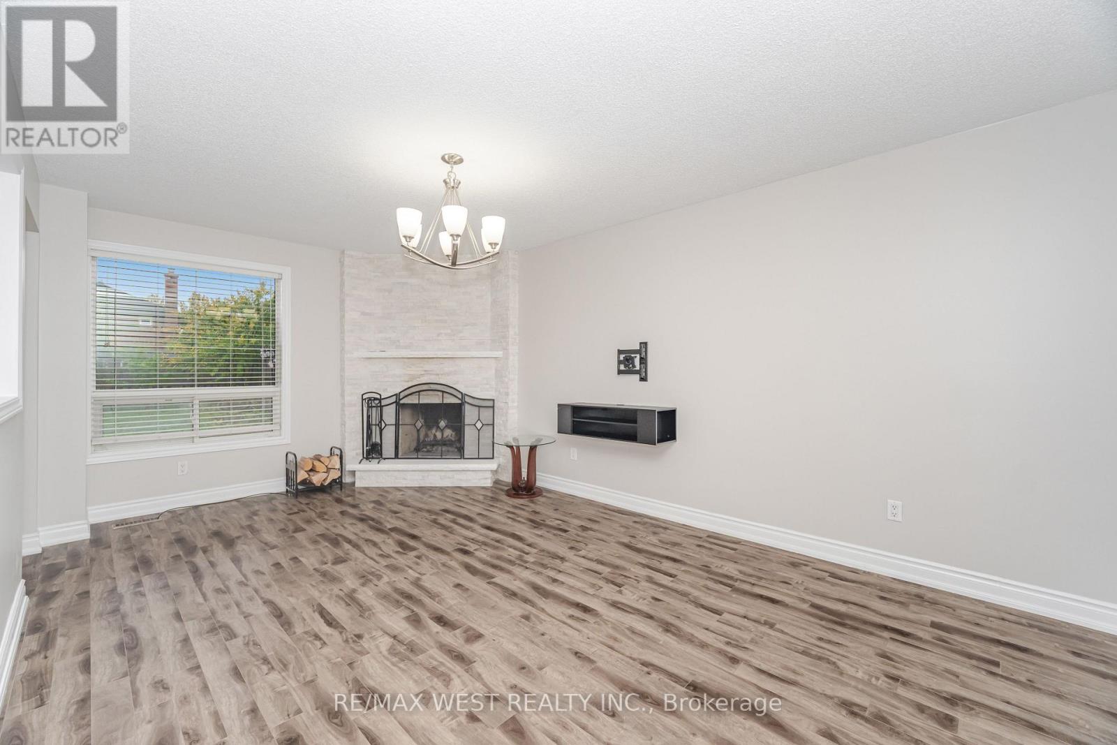 86 Dina Road, Vaughan (Maple), Ontario  L6A 1L7 - Photo 23 - N12474229