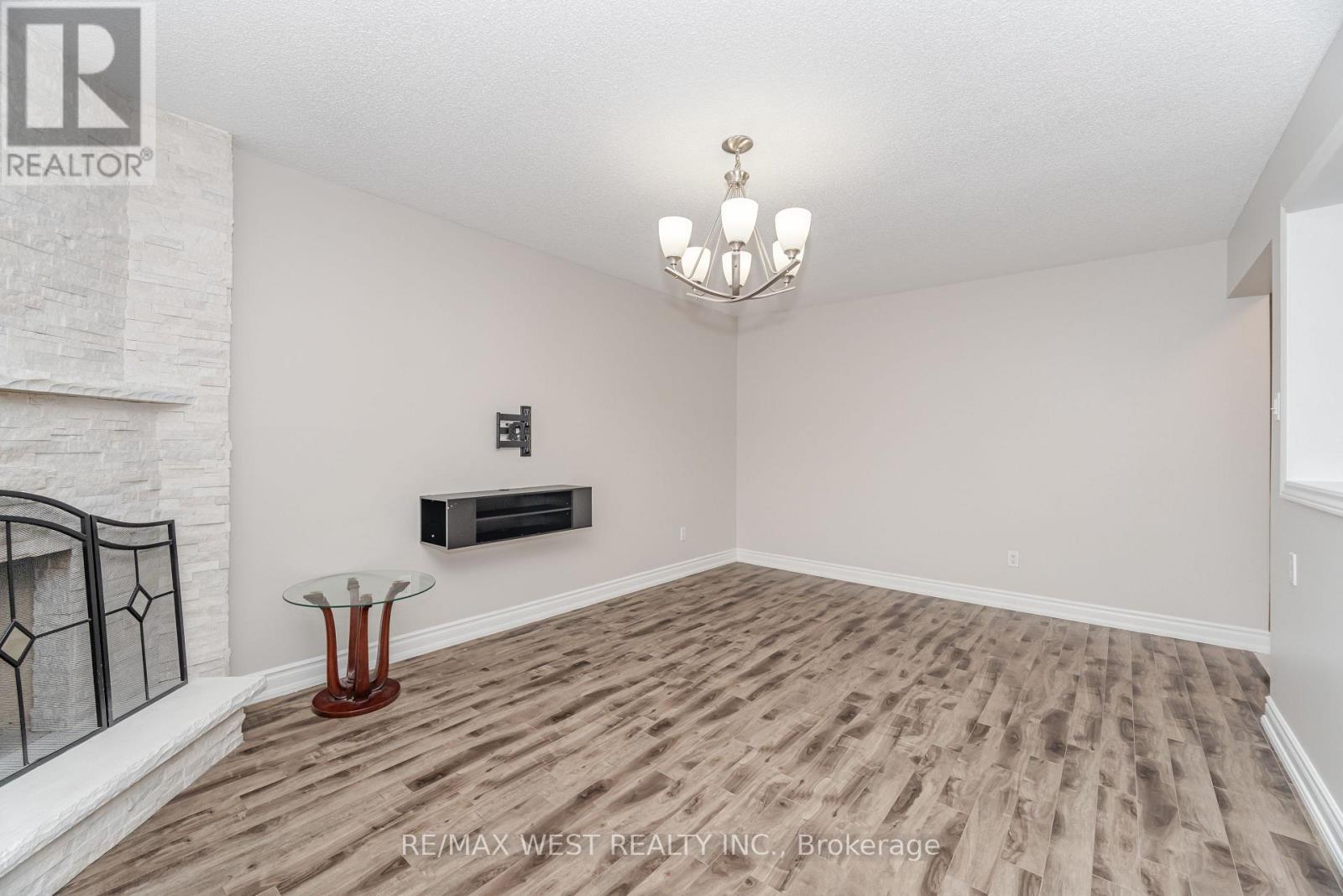 86 Dina Road, Vaughan (Maple), Ontario  L6A 1L7 - Photo 25 - N12474229