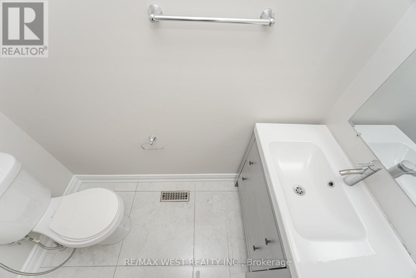 86 Dina Road, Vaughan (Maple), Ontario  L6A 1L7 - Photo 27 - N12474229