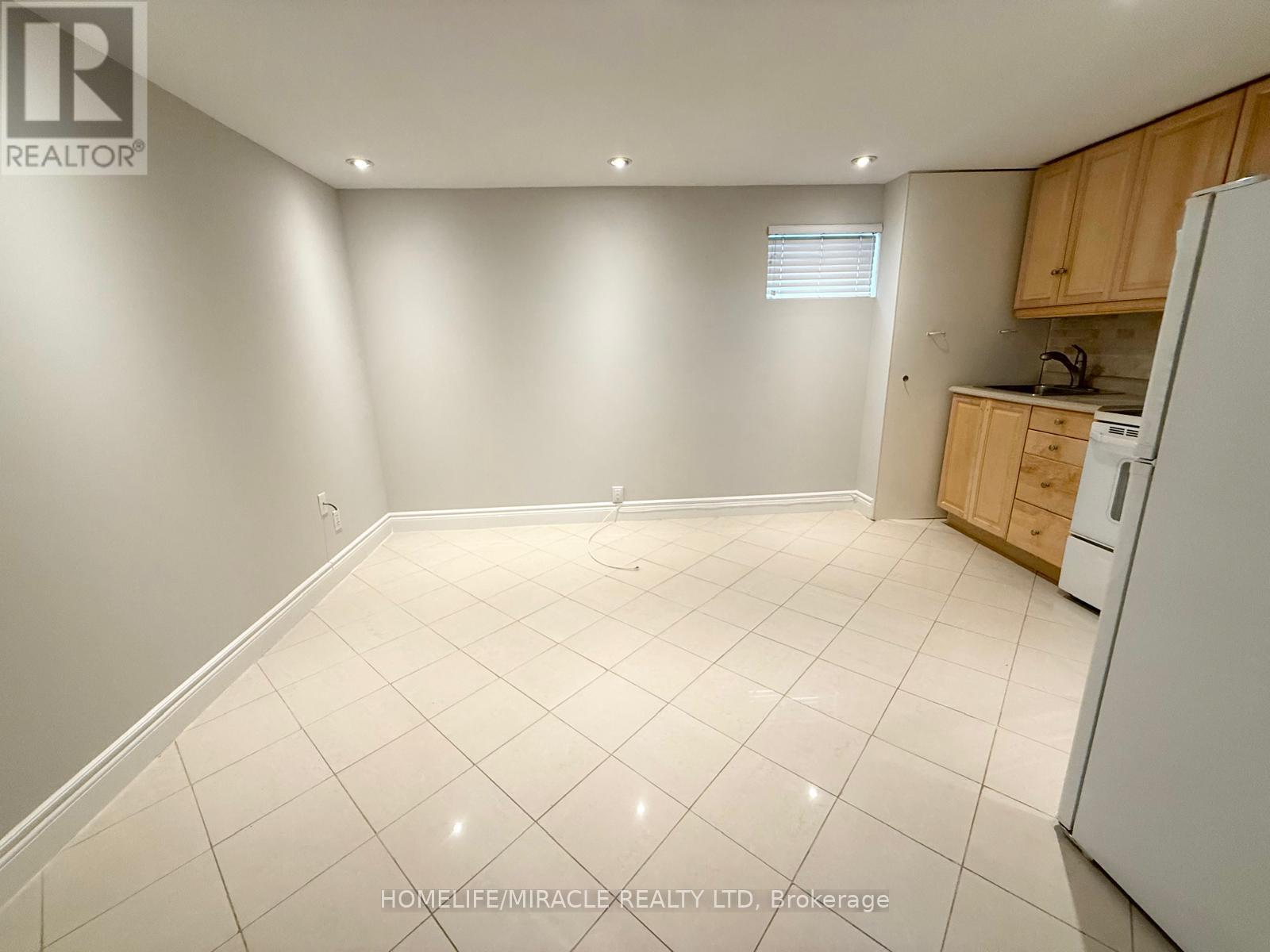91 Garside Crescent, Brampton, Ontario  L6S 1H5 - Photo 16 - W12476992