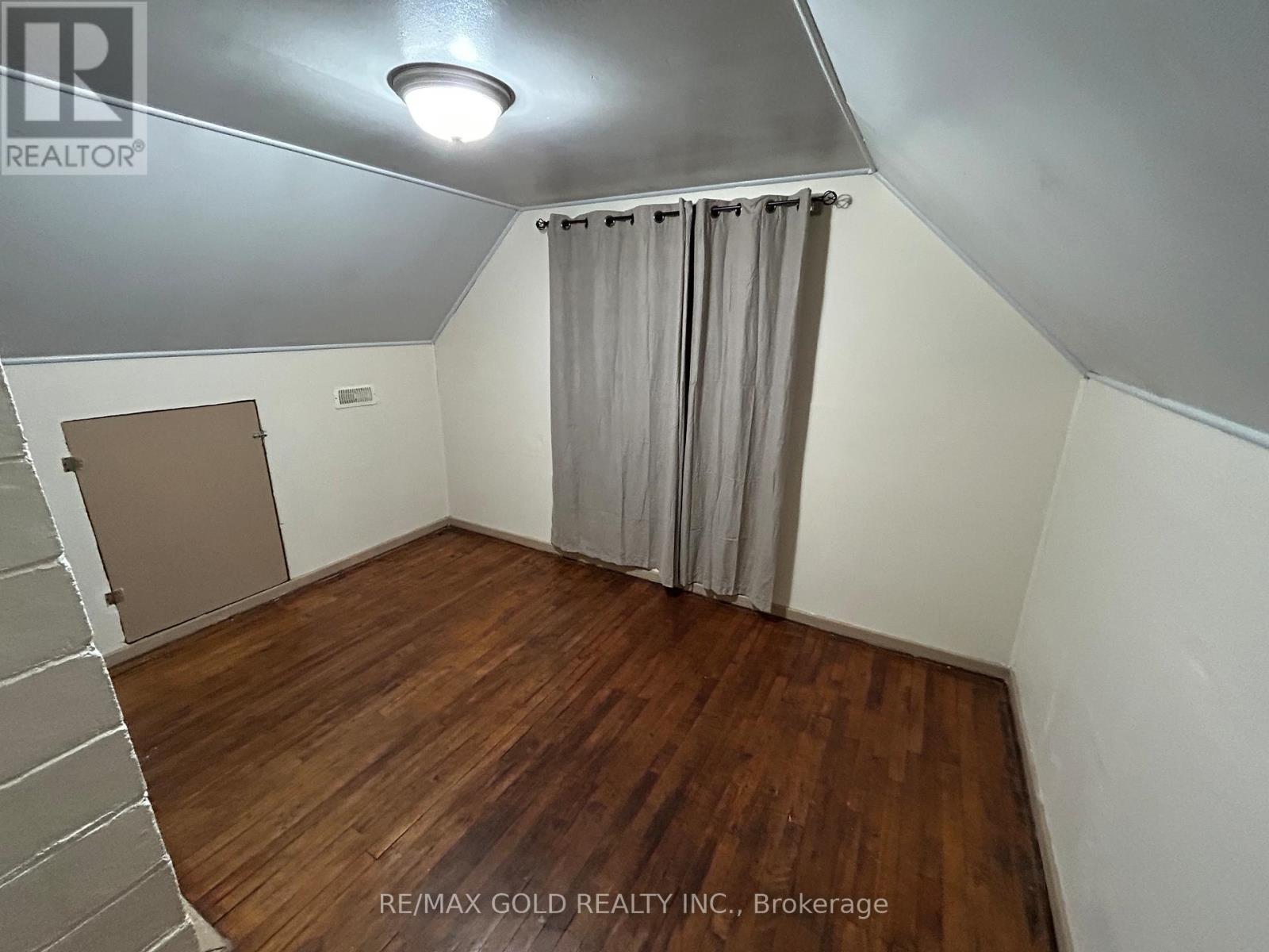 1315 Partington Avenue, Windsor, Ontario  N9B 2P5 - Photo 10 - X12469361
